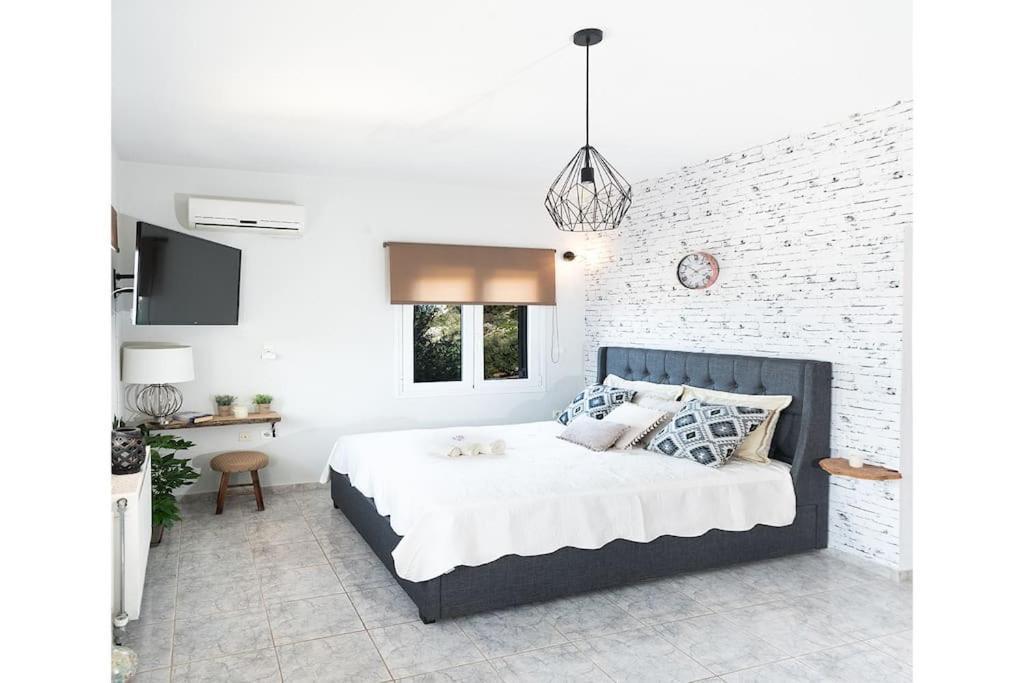 “Shiny” Sea View Apartment At Istron Agios Nikolaos  Bagian luar foto